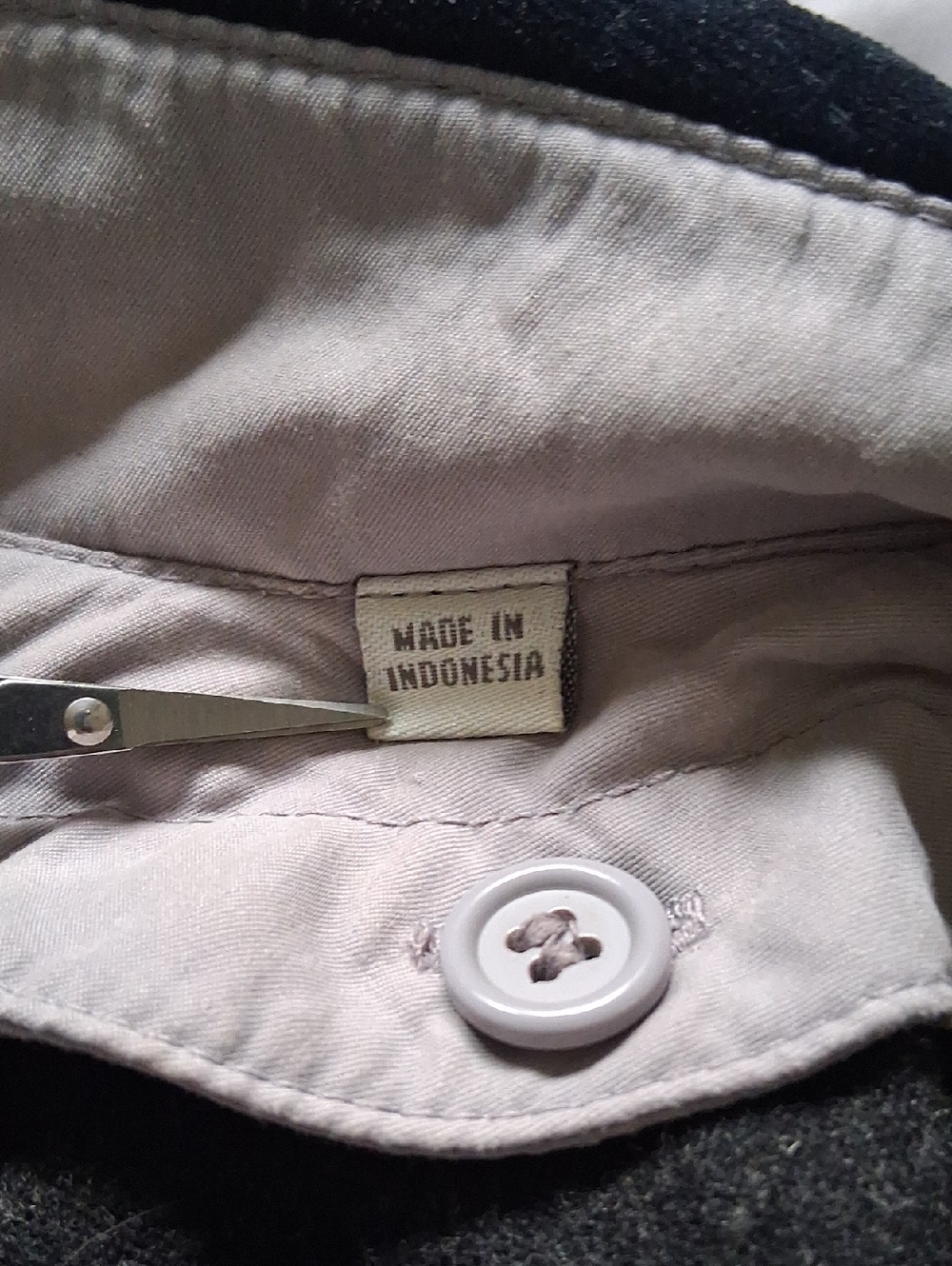 Y2k London Fog Grey Double Breadtef Trench Coat. - Picture 14 of 16